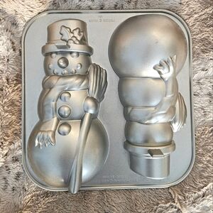 Nordic Ware 3D Snowman cakepan